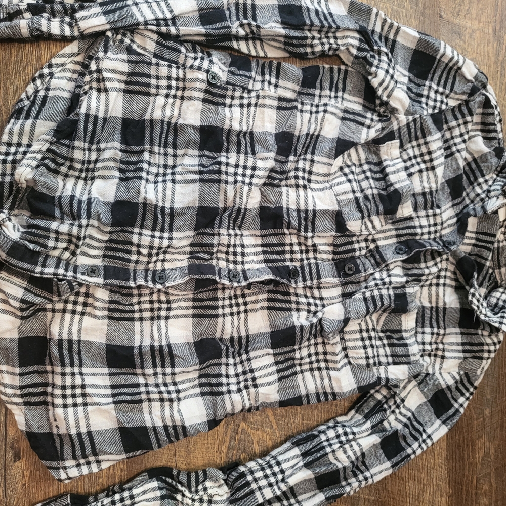 Derek Heart Black and White Plaid Button Down Shirt